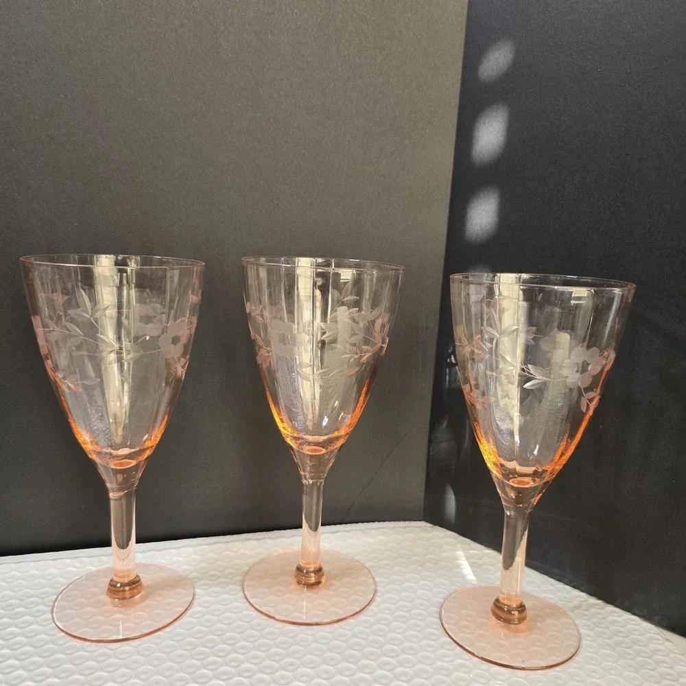 VTG Depression Glass Wine Goblets Set of 3 Etched Ribbed Rambler Rose Pink 7in
